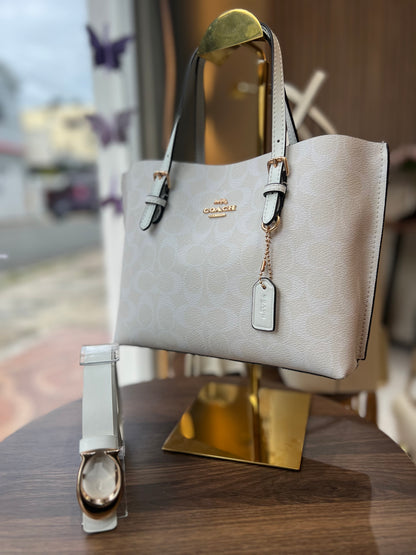 Coach Mollie Tote 25 + Cinturón Gratis