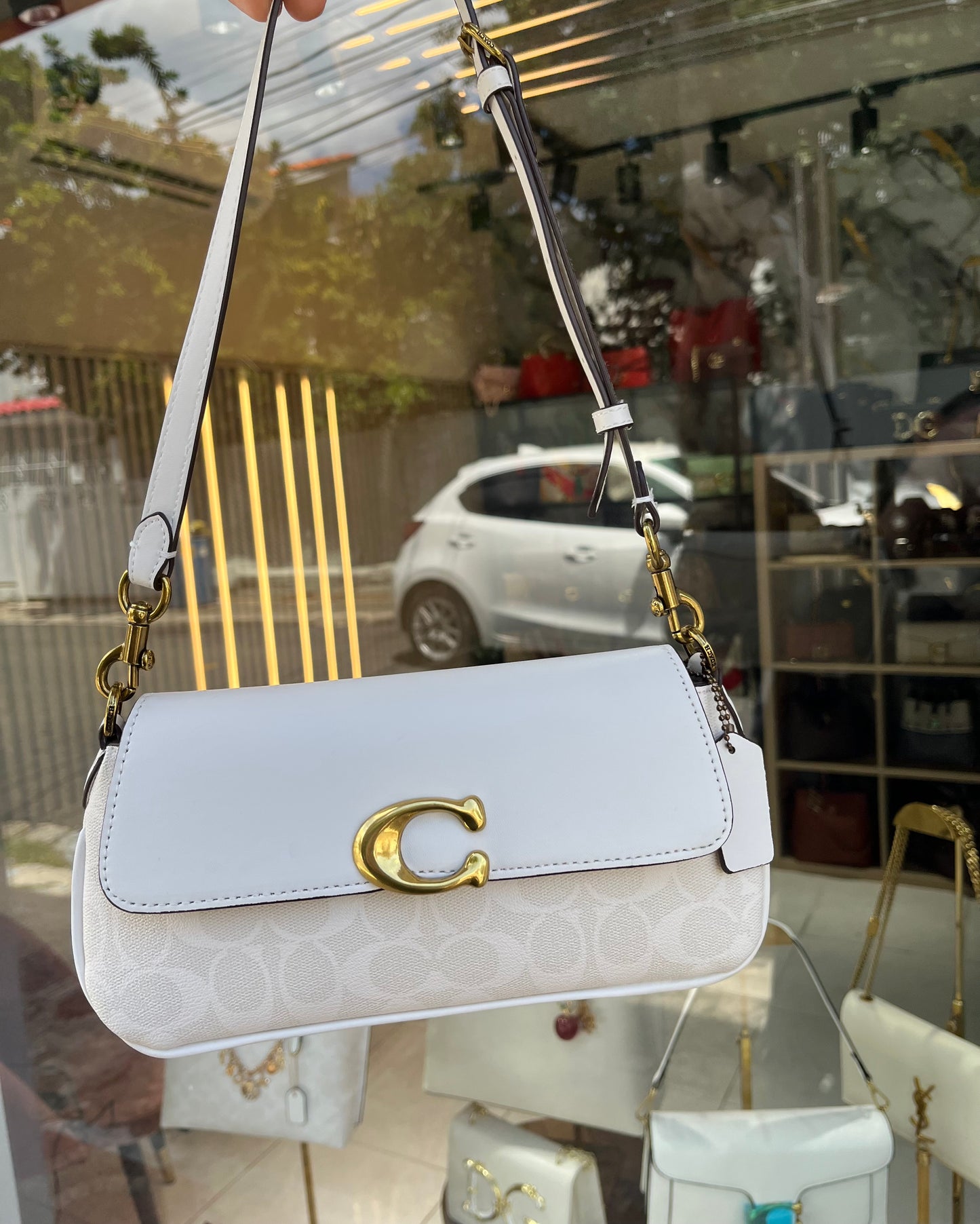 Jet Shoulder Bag White